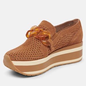 Dolce Vita Jhenee Perforated Sneaker in Pecan Suede Size 7